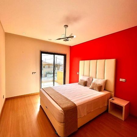 Funtastic Villa With Pool Албуфейра Экстерьер фото